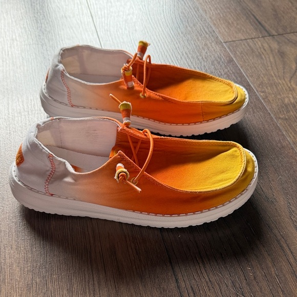 Hey Dude Women's Orange Gradient Moccasins - Picture 1 of 5